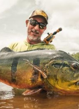 Recorde mundial de pesca de fly: Tucunaré de 91cm é o maior da categoria All-Tackle